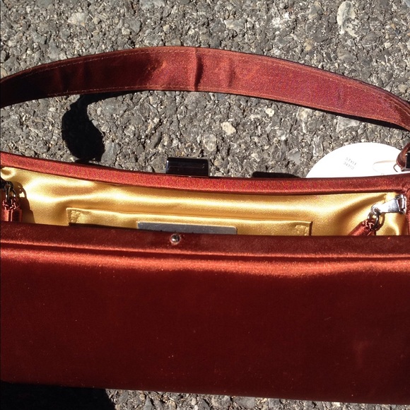 Purse - Picture 3 of 4